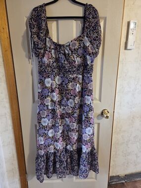ARULA Lavender Floral Puff-Sleeve Midi Dress